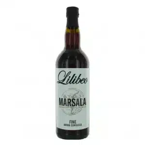 bouteille en verre avec étiquette blanche écriture "Marsala" dessus